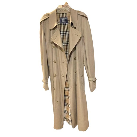 Vintage authentic Burberry long trench coat Men’s size XXL